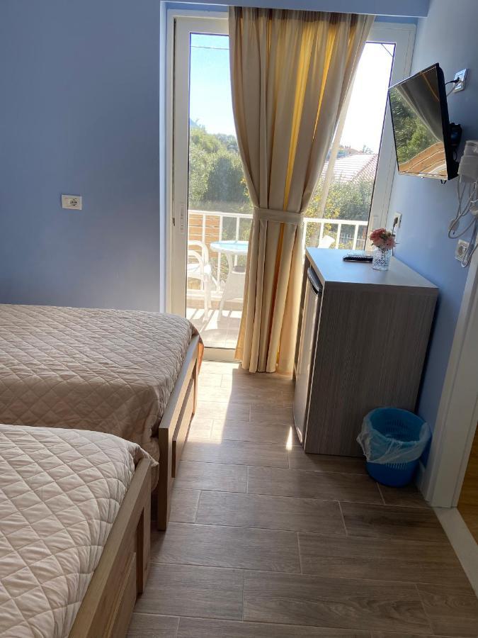 Persephone Hotel Химар Екстериор снимка